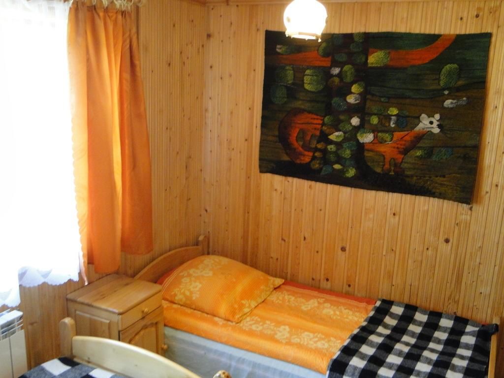 Отели типа «постель и завтрак» Pokoje u Tosi i Czesia Гличарув